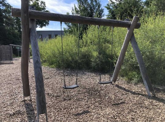 Jacob-Burckardt-Straße - Schaukeln