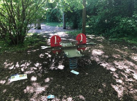 Spielplatz Berchen Federwippe