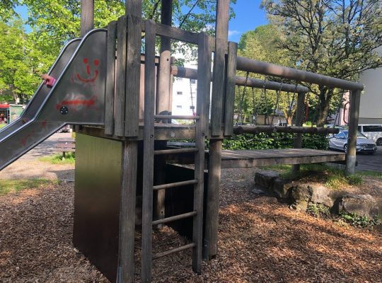 Spielplatz Brandenburger Straße - spielturm