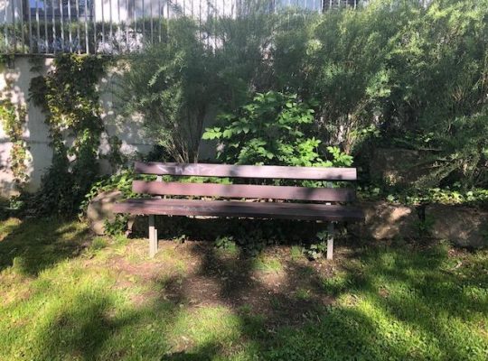 Spielplatz Eichendorffweg Sitzbank