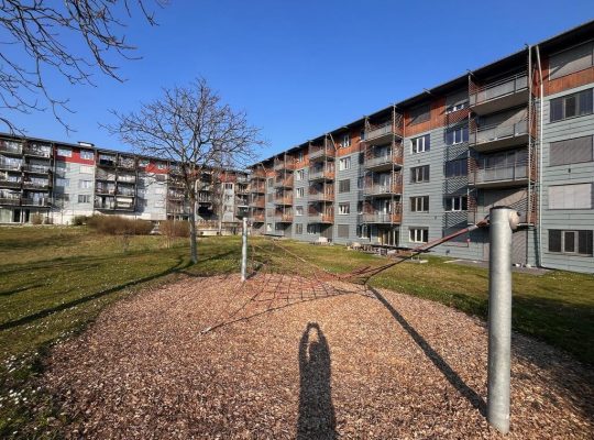 Spielplatz Erich-Bloch-Weg - Klettern Weitwinkel