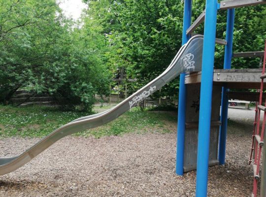 Spielplatz Hindenburgpark - Rutsche