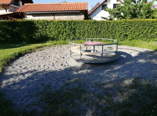 Spielplatz Lindenbühl - Karussell