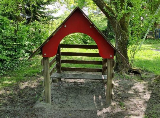 Spielplatz Nestgasse - spielhaus
