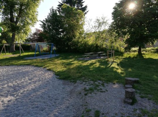 Spielplatz Schänzle - Sitzmöglichkeit