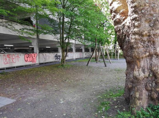 Spielplatz Schottenstraße - Parkplatz