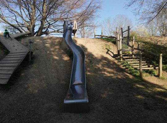 Spielplatz Sonnenhalde - Rutsche