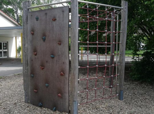 Spielplatz Sonnenhalde - klettern