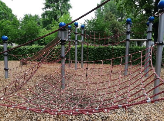 Spielplatz Stadtgarten - Klettern und Rutschen
