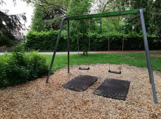 Spielplatz Stadtgarten - Schaukel