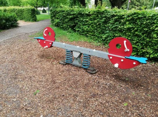 Spielplatz Stadtgarten - wippe