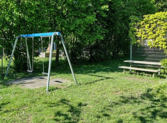 Spielplatz Tannenhof - schaukel