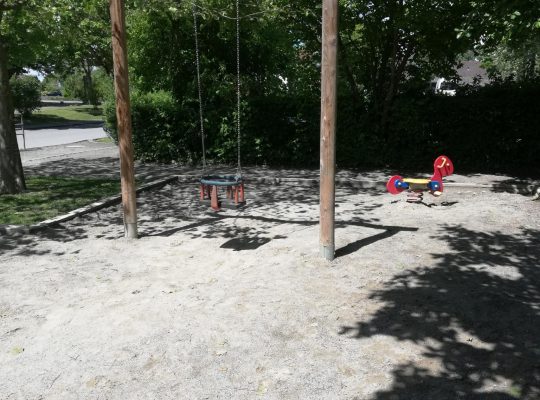 Spielplatz Yachthafen - Kleinkinder Schaukel