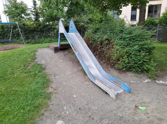 Spielplatz Stadelhofen - Rutsche