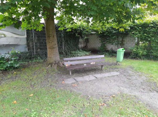 Spielplatz Stadelhofen - Sitzmöglichkeit